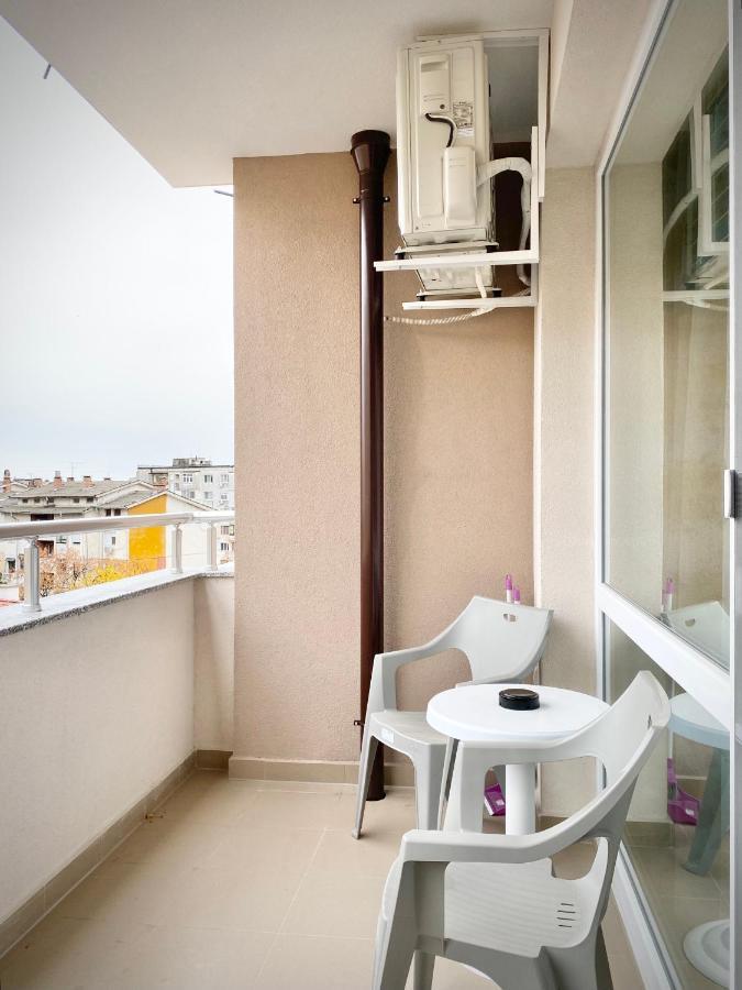 Art Apartment For 4 People Free Parking & Wifi Стара-Заґора Екстер'єр фото
